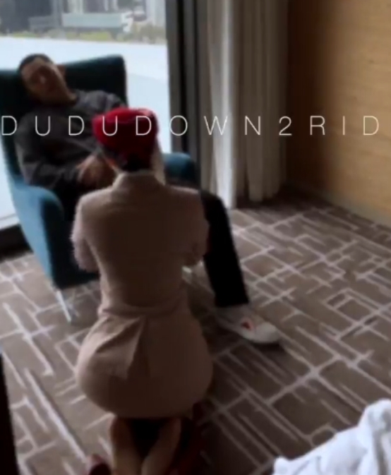 [自行打包]+真实搭讪约会优质蜂腰胖臀大罩杯空姐，飞机上情难自禁落地开...+[2v+2.67g][百度盘]