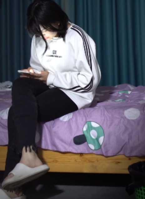 鱼哥收藏年轻小妹妹视频135部，总大小34.7G，百度ED2K等网站均有收录