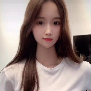 音小姐姐16岁教你分割线技巧，关键词不可忽视