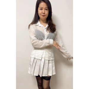 熟女菲菲姐丝袜秀，15v6.6g粉丝疯狂收藏