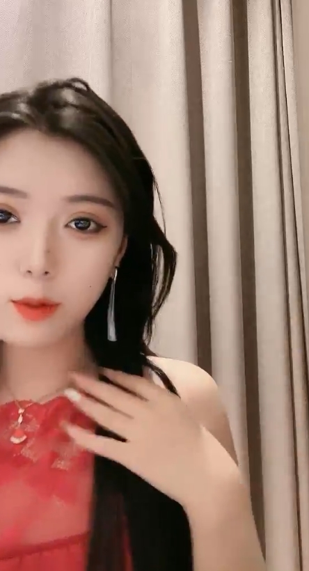 人气女神小球迷球王451.3g合集,621个视频收录,好看模特车模姬莎莎保时捷新增