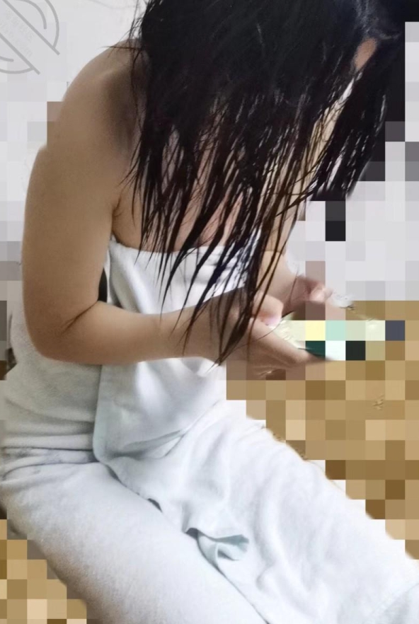 求虐游戏收藏家：海角婶婶的62v6.5g视频