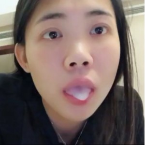 根据您提供的内容，为该商品取一个嘴艺吞金大合集：吃鸡高手玩铁必备！[83v+4GB][百度盘]这个标题包含了关键信息和视频大小/数量，同时进行了润色，使其更具吸引力。希望您喜欢这个标题！