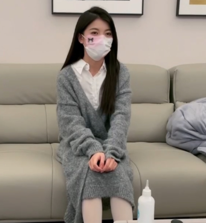 32.8g指教靓女小二先生，收藏量854，ED2K链接，创可贴贴24K