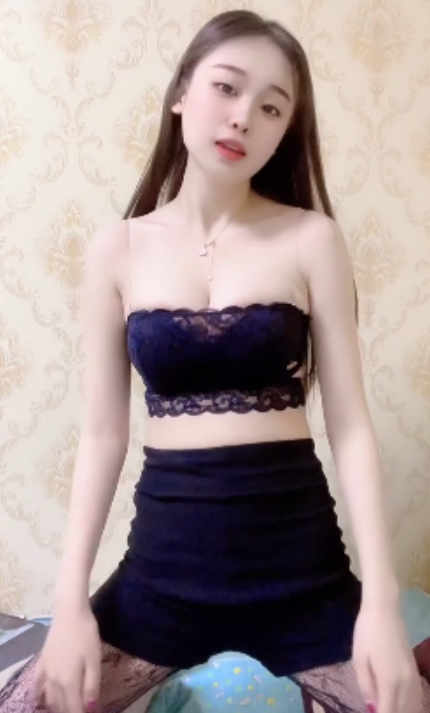 魅力四送!高颜值大罩杯热舞视频1v+465MB,超诱惑必看