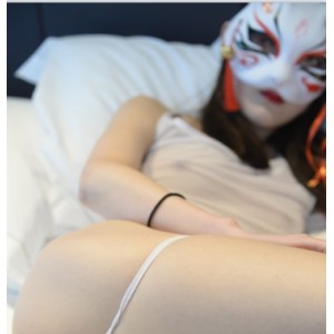 顶级重磅女神『狐狸』火爆PANS，超有尺度粉嫩某处高清视频1V+1.06G