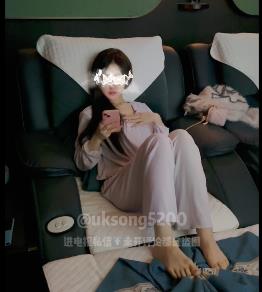 隐匿女神Song自拍视频:身材完美,声音魅力,10分钟精华,1V-880M大小,下载观看!