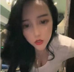 烈焰红唇：高饱和度的红色唇膏S御姐：时尚御姐风格的服装上榜一大哥：热门的音乐排行榜KTV：卡拉OK娱乐场所直播：实时在线直播服务PA：专业音响设备助理