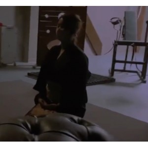 奴印文化指教优质身材反差妹子，下雪喝圣水玩人体蜈蚣，51V+1.24G视频合集