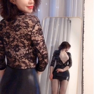 快手梅子哲妹儿锦缎ZZ合集