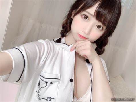 温柔美丽球球作品集：19套资源，592M，童颜大罩杯