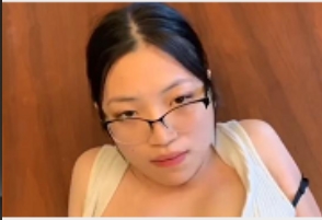 华裔美女黑丝帮助老外上司享受J-S嘴艺服务[1V-330M]