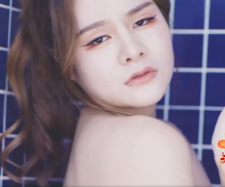 大罩杯大人女性『张芸熙』强势回归疯狂三人游给力C[1V+626MB][百度盘]