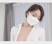 91制片厂网红MissA大长腿视频1.5G资源