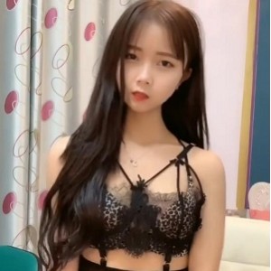 快手温柔苗张傲娇定制自拍合集