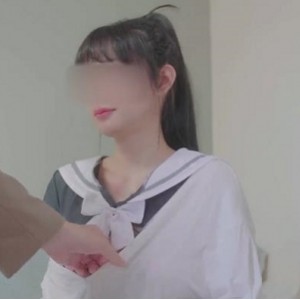 Demi爹咪与纯情女高中生：老师查到偷带违禁品