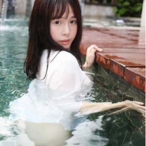 清纯小湿妹妮妮的土豪爸爸成功会晤合集