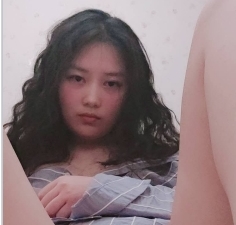 高颜值眼镜妹释放学业压力的极度反差，精选汇总