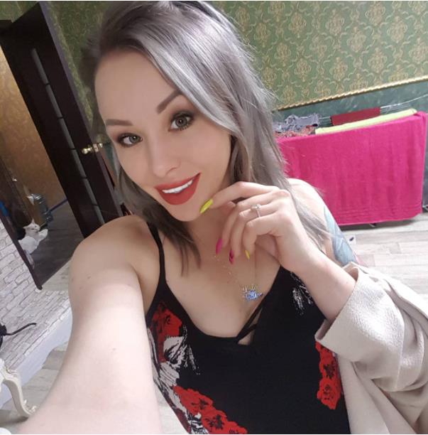 《迷人的欧美小姐姐MissAlice的精彩作品》