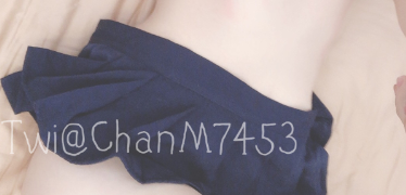 PR社可爱软萌美女【恶犬小姐姐】写真，淡黄的长裙蓬松的头发