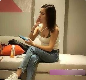 探花战神（小利）为了让美女和他玩角色扮演疯狂加钱