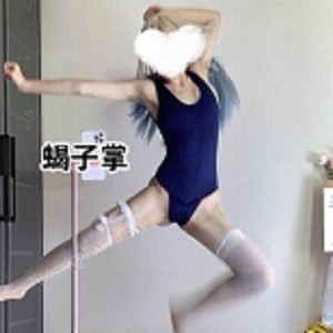 抖音骨感女神（乌鸦）随着动感BGM变装舞蹈秀