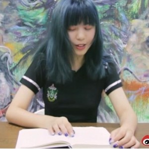 Twitter（橙子大湿）发起的读书活动，各种类型小姐姐不一般的阅读体验 [106V，6.2G]