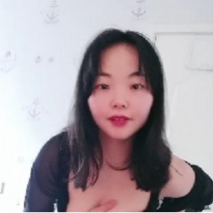 惊现-極品中年少女兼职，擦边直播黑絲情调有尺度露出