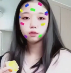 p站up主-清纯妹子用圣女果酒瓶自玩