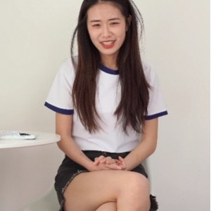 绝版-棉袜果足少女踩饼干超高画质特辑