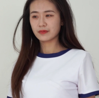 绝版-棉袜果足少女踩饼干超高画质特辑