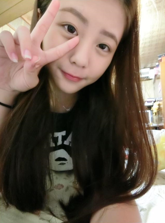 湾湾学妹私生活你知道多少？50套泄密图影（下）