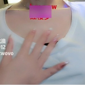 《娜美》最新KTV私拍视频