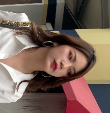 盘点长腿御姐户外连衣裙露出真的是yyds