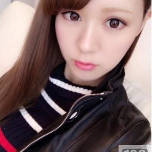 精选立花瑠莉的牛仔裤破洞系列