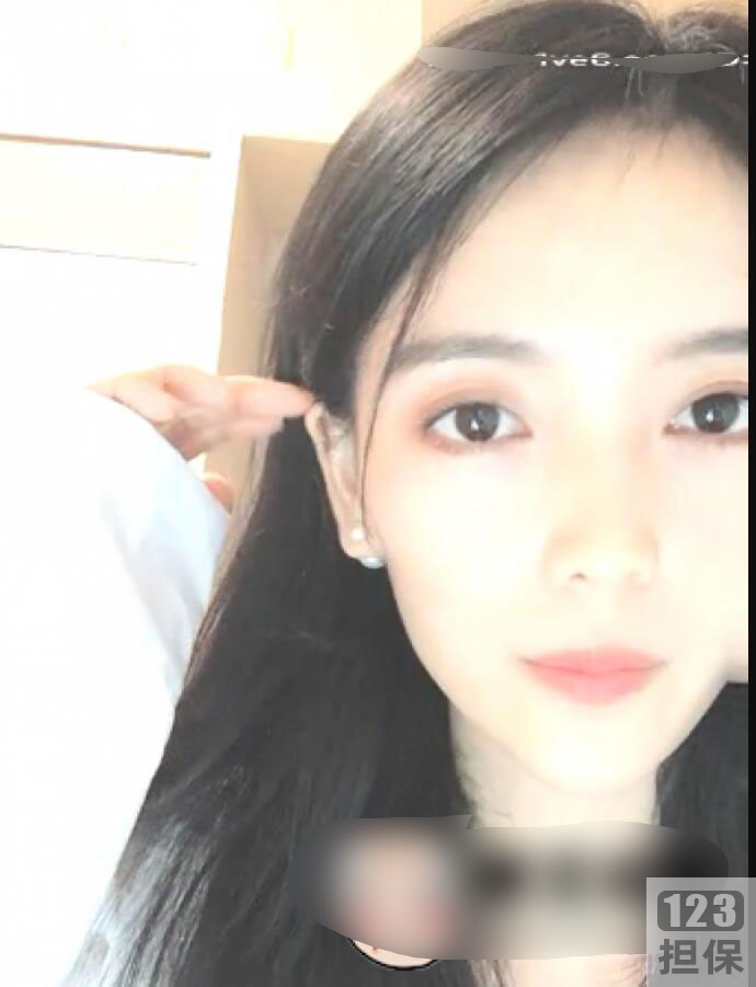 精选岳月yue直播+微信12部