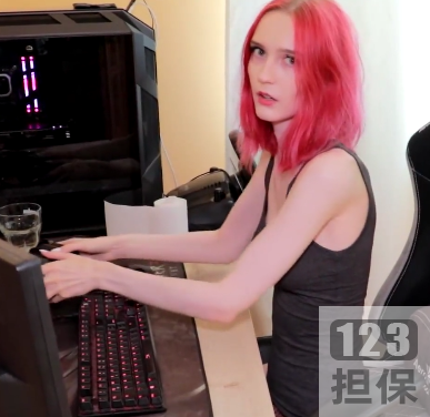 精选p站极品红发女神Shinaryen高清大礼包