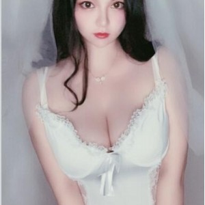 精选巨巨新娘装8部