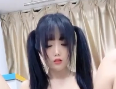 推特萝莉女神（喵四）