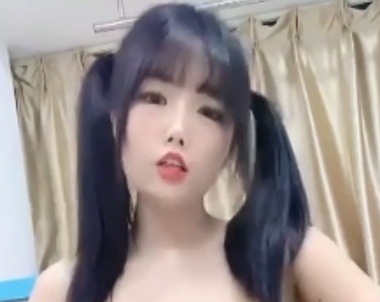 推特萝莉女神（喵四）