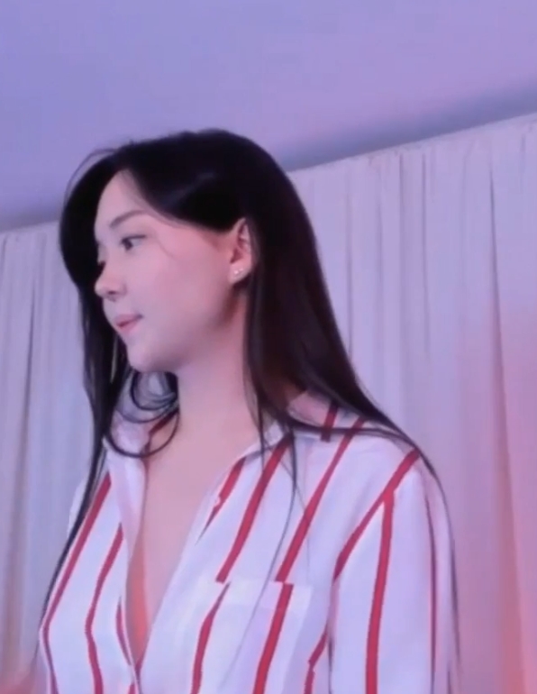 韩国女神U_needed_me视频精品集，收藏量高达318