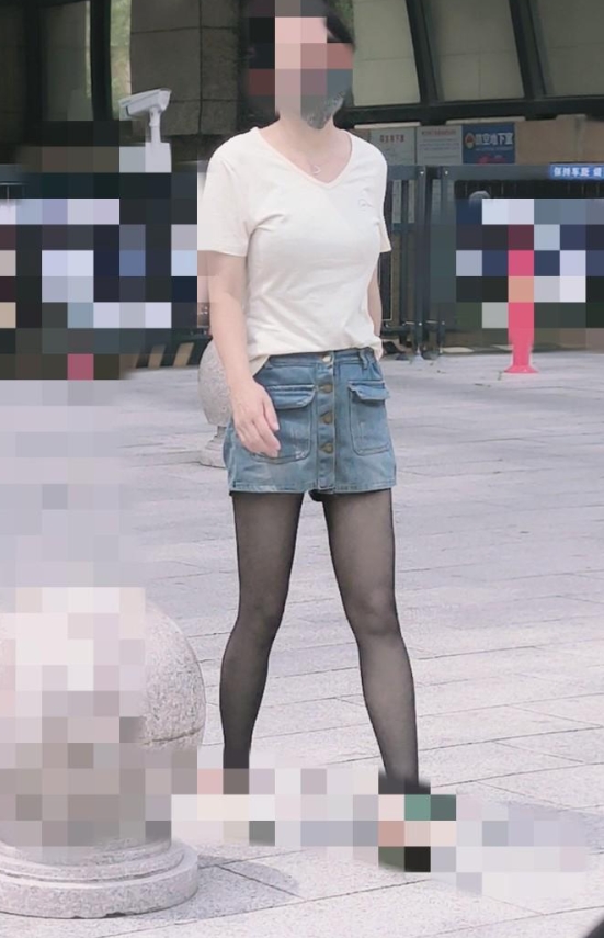 温情母女游戏：刘岚的视频珍藏