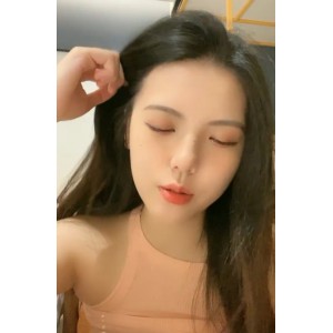 清纯可爱小辰吾妮：5个视频，适中大小