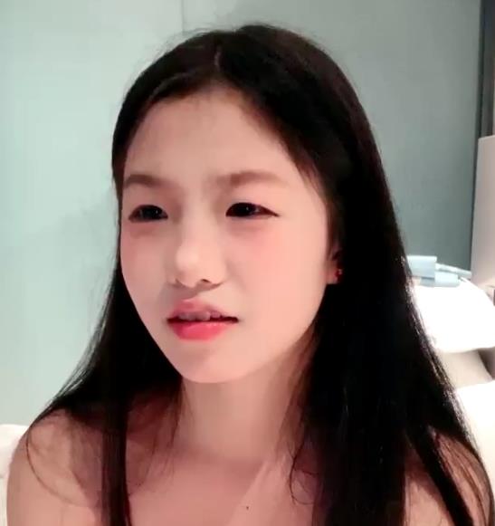 在读校花直播宇吖最新合集2V1.7G,校园自拍实锤