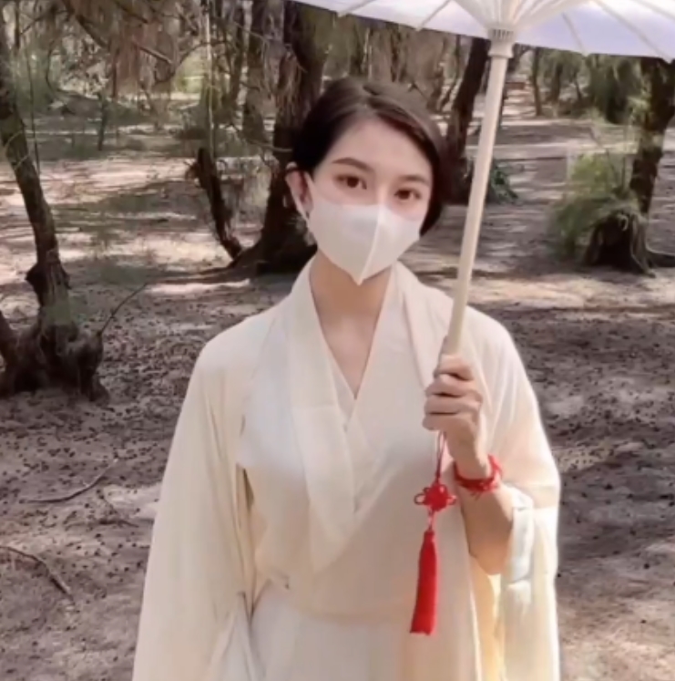 不见星空百度视频合集84V84.6G，AI修复小猫妖