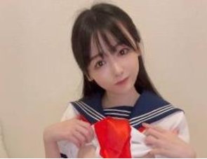 OnlyFans清纯妹子yuahentai最新合集1V未提供，甜美诱惑