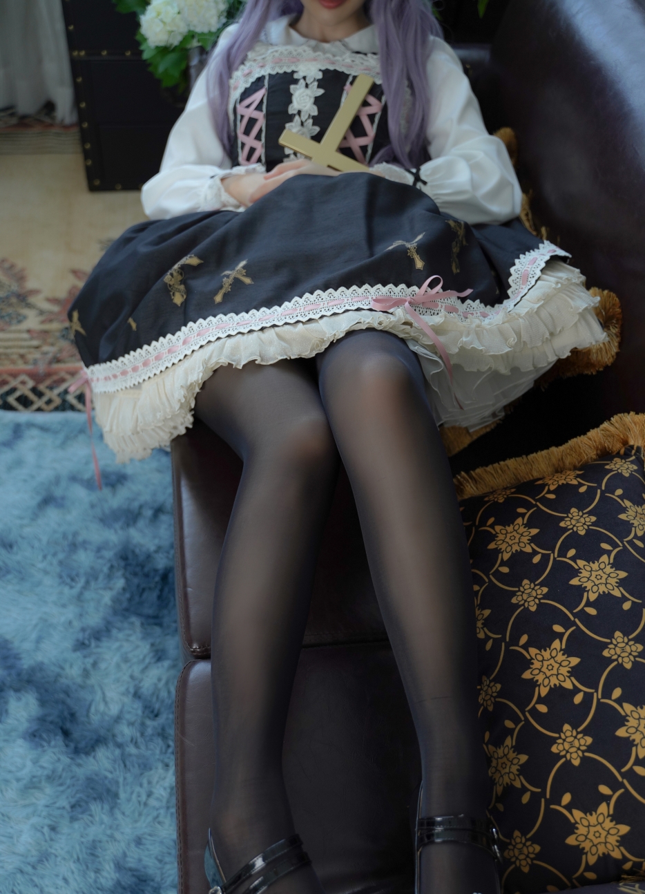 百度铃木美咲床单收藏310G917部，软软趴在床单上