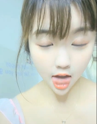 斗鱼小妲己大球萌妹27V387M童颜大罩杯