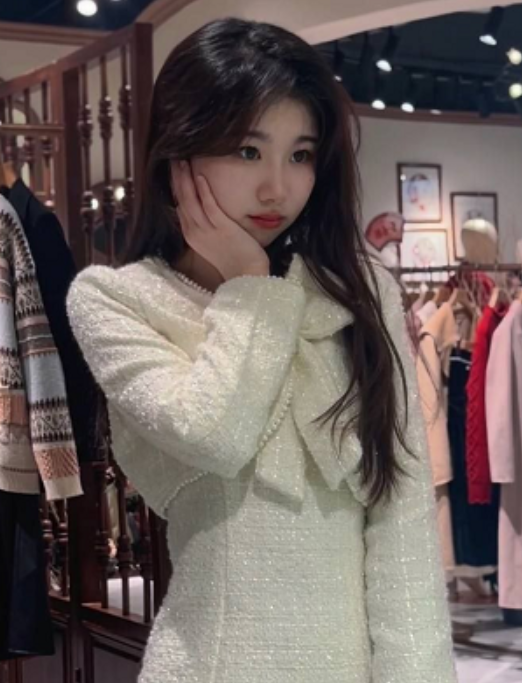 私人收藏富二代fKabuto流鼻血学生妹67V21G