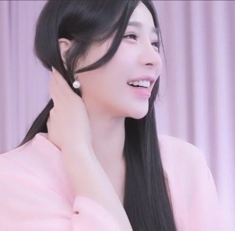 快手高恩珠112部热舞视频20G水蜜桃身材